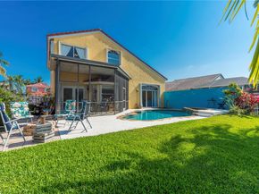 1060 NW 192nd Ave, Pembroke Pines FL 33029