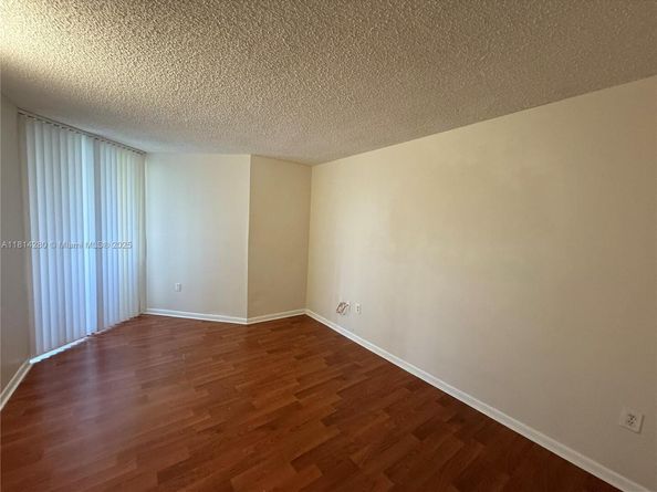 8255 SW 152 Av E PH 2, Miami FL 33193