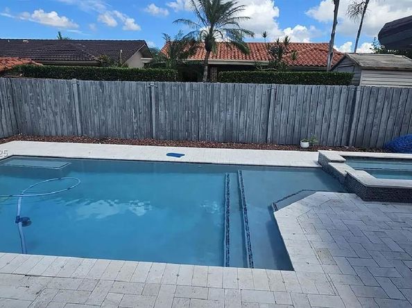 14661 SW 50th St, Miami FL 33175