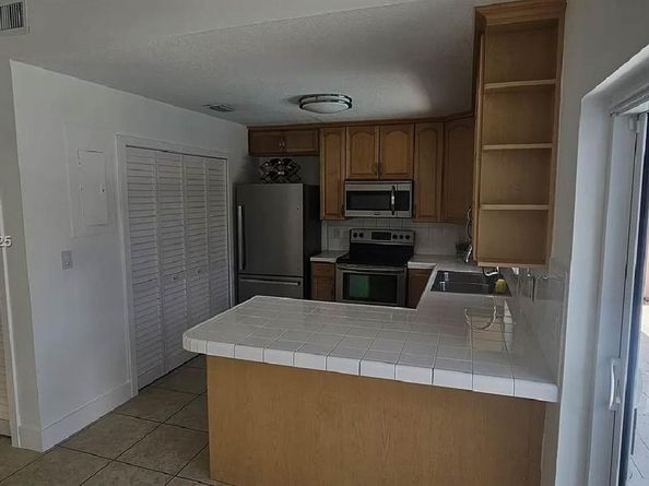 14661 SW 50th St, Miami FL 33175