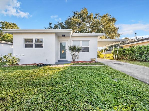 6326 SW 24th St, Miramar FL 33023