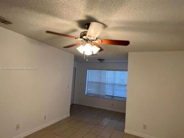 3340 N Pinewalk Dr N 1514, Margate FL 33063