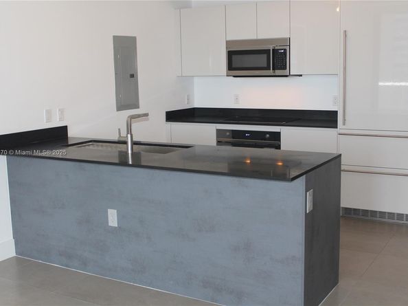 1010 Brickell Ave 3403, Miami FL 33131