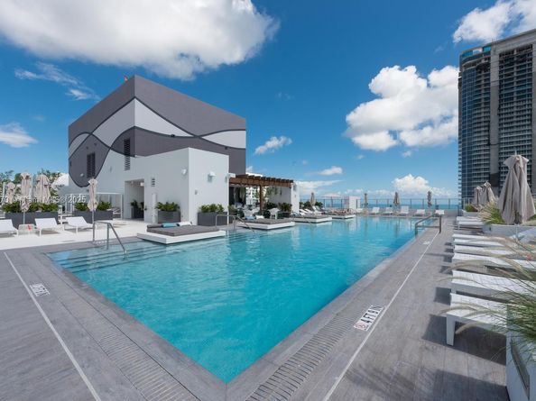 1010 Brickell Ave 3403, Miami FL 33131