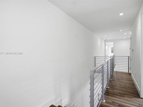 2852 SW 32nd Ct 2852, Miami FL 33133