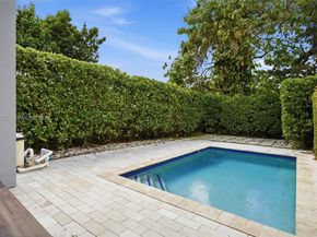 2852 SW 32nd Ct 2852, Miami FL 33133