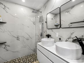 285 NW 45th St, Miami FL 33127