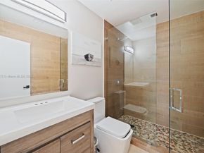 29 NE 95th St, Miami Shores FL 33138