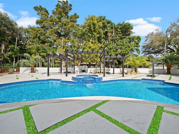 29 NE 95th St, Miami Shores FL 33138