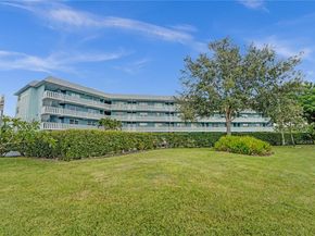801 NE 18th Ct 209, Fort Lauderdale FL 33305