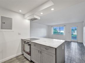 801 NE 18th Ct 209, Fort Lauderdale FL 33305