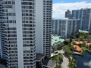 19195 NE 36th Ct 2103, Aventura FL 33180