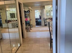 19195 NE 36th Ct 2103, Aventura FL 33180