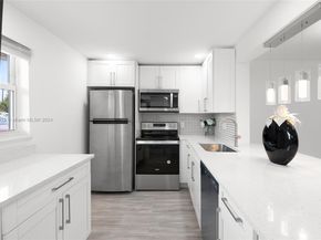 2300 NE 1st Ln 106, Boynton Beach FL 33435