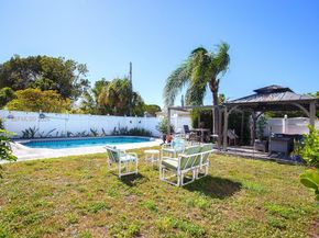 2450 NE 18th St, Pompano Beach FL 33062