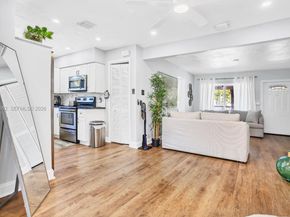 2450 NE 18th St, Pompano Beach FL 33062