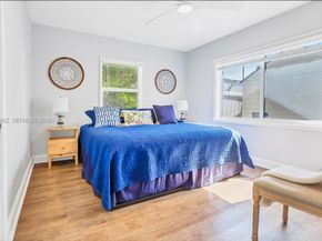 2450 NE 18th St, Pompano Beach FL 33062