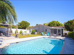 2450 NE 18th St, Pompano Beach FL 33062