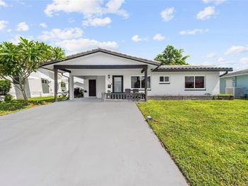 5716 NW 86th Ave