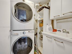 2627 S Bayshore Dr 1806, Miami FL 33133