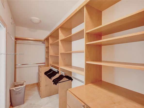 2627 S Bayshore Dr 1806, Miami FL 33133