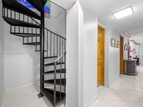 9940 SW 23rd St, Miami FL 33165
