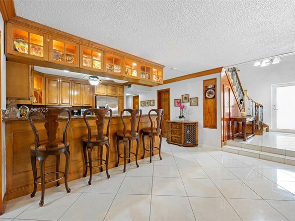 9940 SW 23rd St, Miami FL 33165