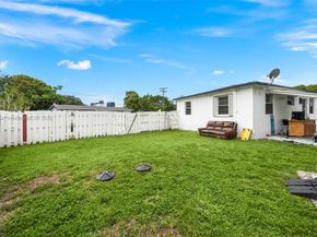 600 SW 10th St, Hallandale Beach FL 33009