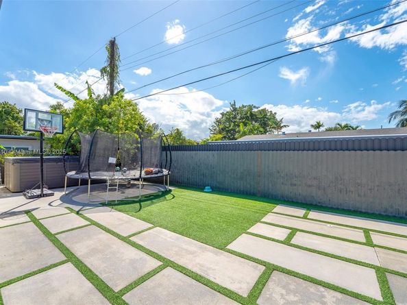 4020 SW 122nd Ave, Miami FL 33175
