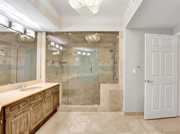 6051 N Ocean Dr 404, Hollywood FL 33019