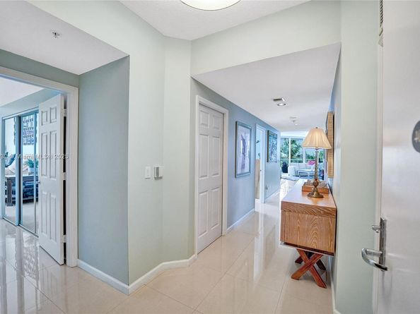 6051 N Ocean Dr 404, Hollywood FL 33019