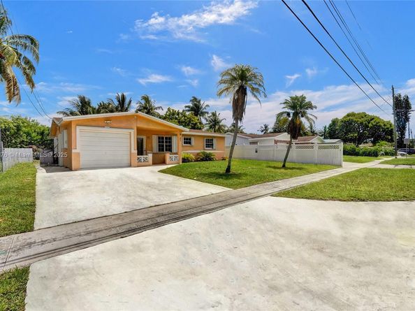 4331 NW 27th St, Lauderhill FL 33313