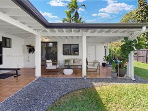 6315 SW 42nd St, South Miami FL 33155