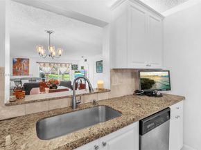 150 S Hollybrook Ter 101, Pembroke Pines FL 33025