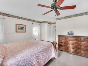 150 S Hollybrook Ter 101, Pembroke Pines FL 33025