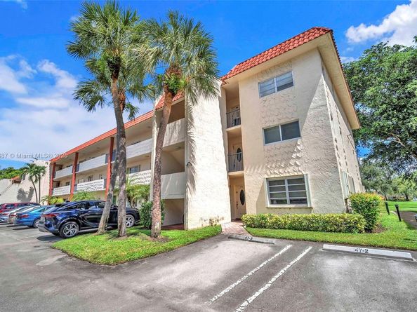 150 S Hollybrook Ter 101, Pembroke Pines FL 33025