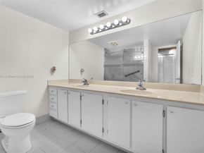 150 S Hollybrook Ter 101, Pembroke Pines FL 33025