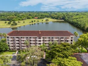 2768 Carambola Cir S 401, Coconut Creek FL 33066