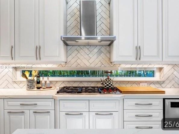 2393 NW 49th Ln, Boca Raton FL 33431