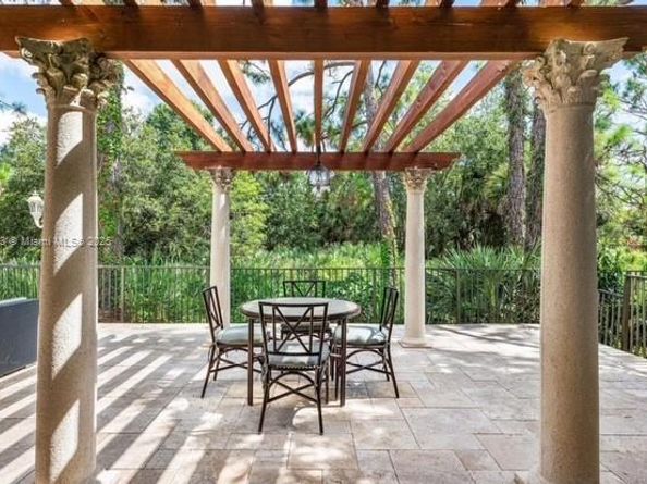 2393 NW 49th Ln, Boca Raton FL 33431