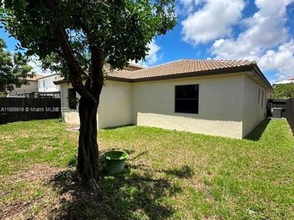 11502 SW 238th Ter, Homestead FL 33032