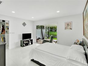 8720 SW 103rd Ave 8720, Miami FL 33173
