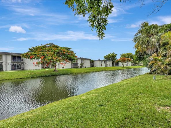 8720 SW 103rd Ave 8720, Miami FL 33173