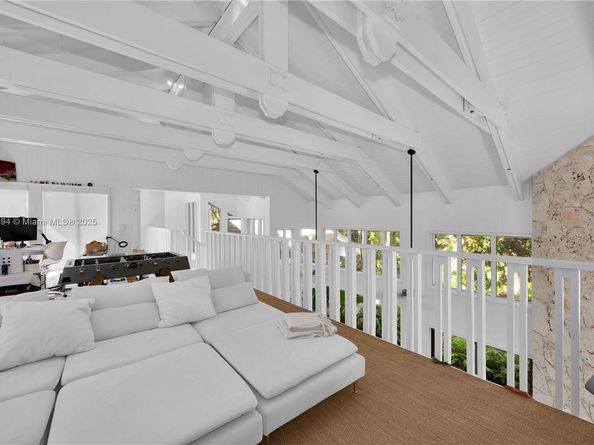 5600 Oakwood Ln, Coral Gables FL 33156
