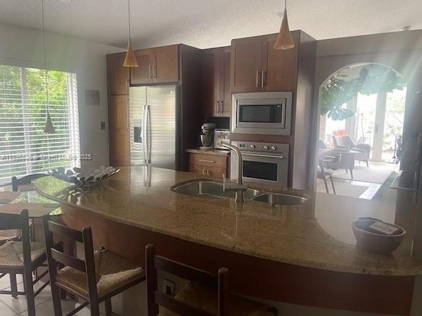 1145 NW 174th Ave, Pembroke Pines FL 33029