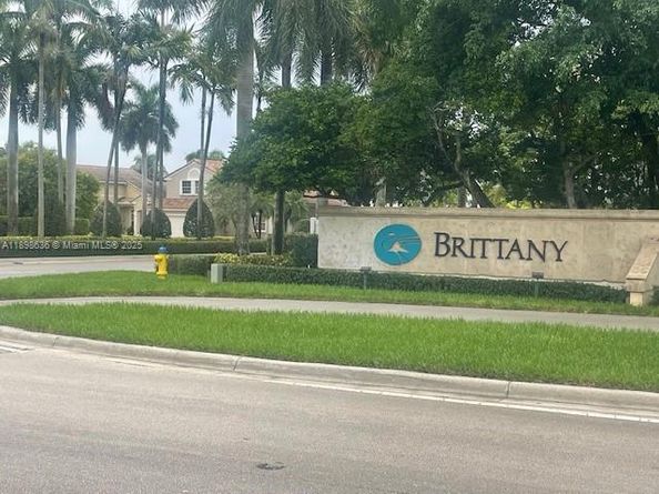 1145 NW 174th Ave, Pembroke Pines FL 33029