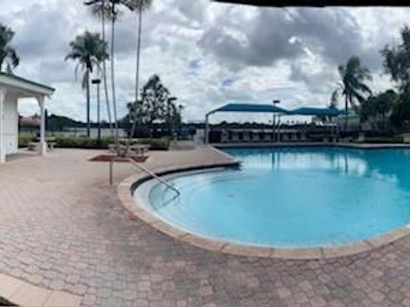 1145 NW 174th Ave, Pembroke Pines FL 33029