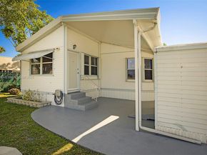 102 Lake Shore Dr, Pembroke Park FL 33009