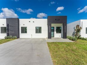 12393 SW 220th St, Miami FL 33170