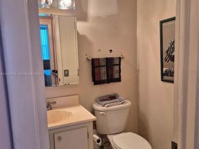 4001 Hillcrest Dr 509, Hollywood FL 33021